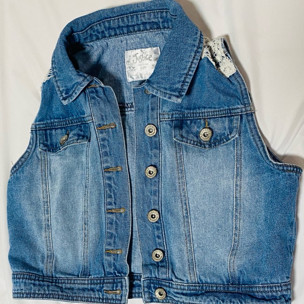 Chic Blue Denim Vest with Lace Accent